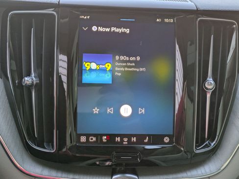 Used 2025 Volvo XC60 B5 Ultra w/ Protection Package Premier image 20