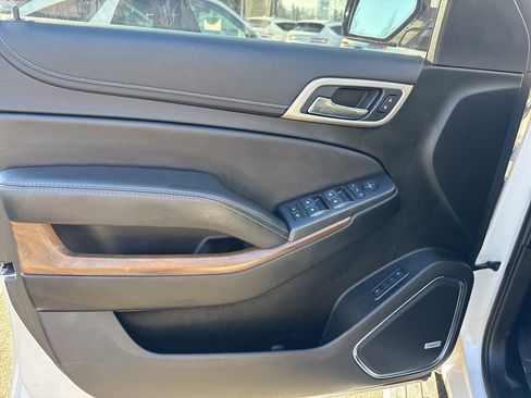 Used 2019 GMC Yukon XL Denali w/ Denali Ultimate Package image 16