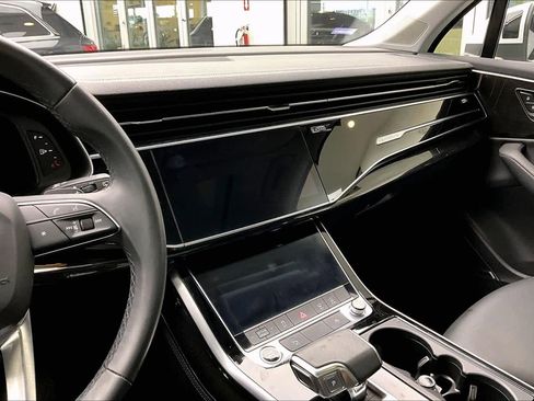 Used 2023 Audi Q7 2.0T Premium Plus w/ Premium Plus Package image 6