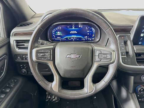 Used 2022 Chevrolet Tahoe Z71 w/ Luxury Package image 11