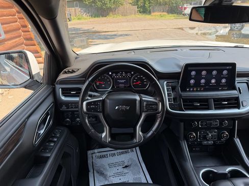 Used 2021 Chevrolet Suburban Z71 w/ Z71 Off-Road Package AWD/4WD image 12
