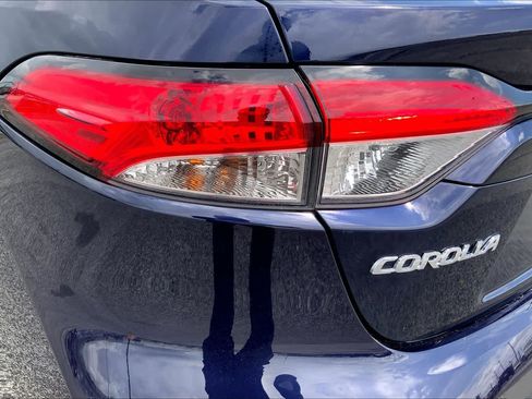 Used 2024 Toyota Corolla LE FWD image 28