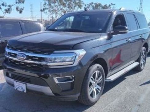 Used 2023 Ford Expedition Limited image 1