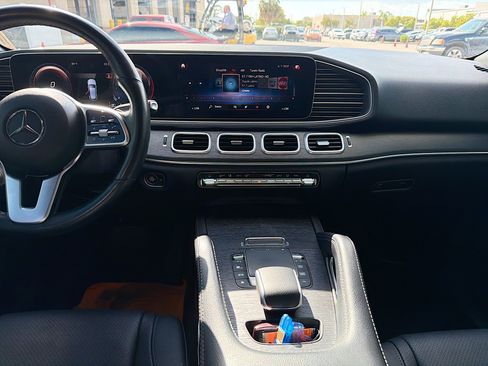 Used 2022 Mercedes-Benz GLE 350 4MATIC w/ Premium Package image 19