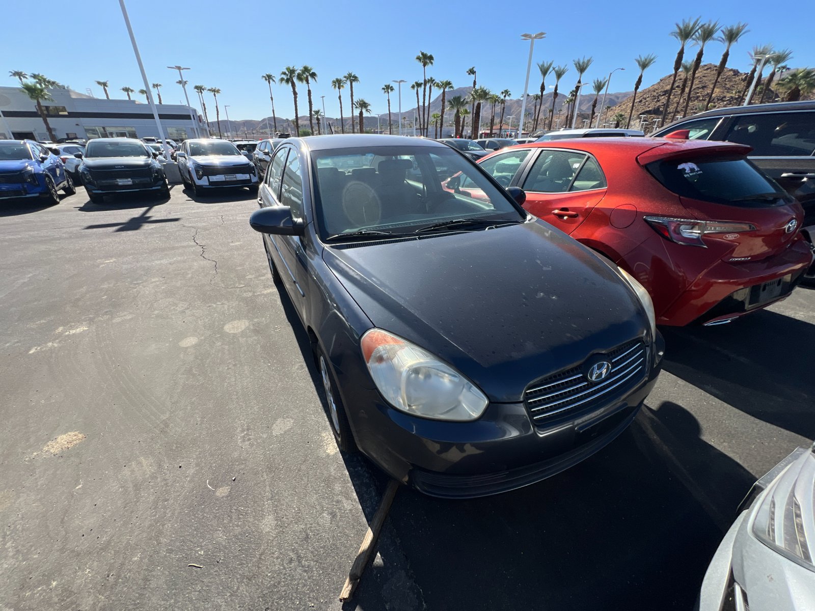 Used 2008 Hyundai Accent GLS FWD image 2