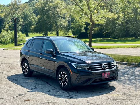 Used 2022 Volkswagen Tiguan S AWD/4WD image 3