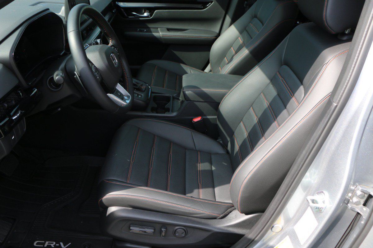 Used 2026 Honda CR-V Sport Touring image 30