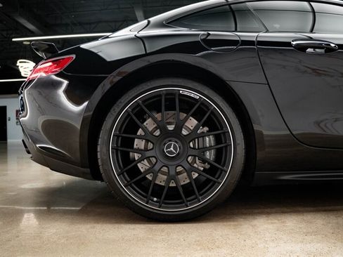 Used 2017 Mercedes-Benz AMG GT Coupe image 9