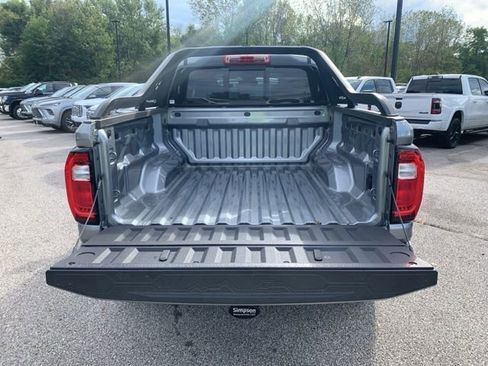 New 2025 GMC Canyon AT4 w/ Nightfall Edition image 26