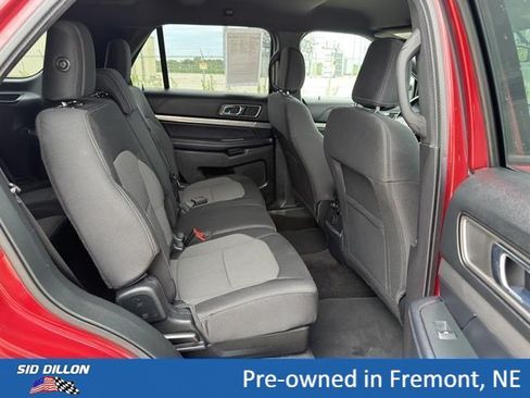 Used 2018 Ford Explorer XLT w/ Equipment Group 201A AWD/4WD image 14