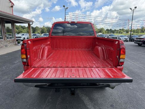 Used 2002 Chevrolet Silverado 2500 LS w/ Electrical Convenience Pkg AWD/4WD image 6