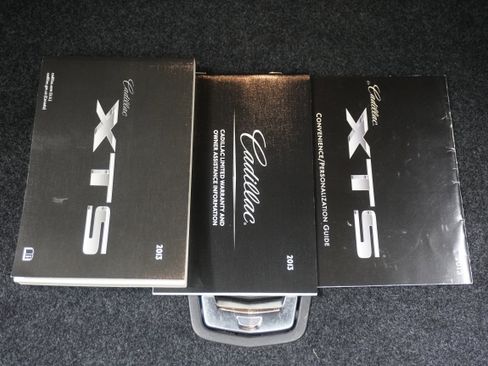 Used 2013 Cadillac XTS Platinum image 28