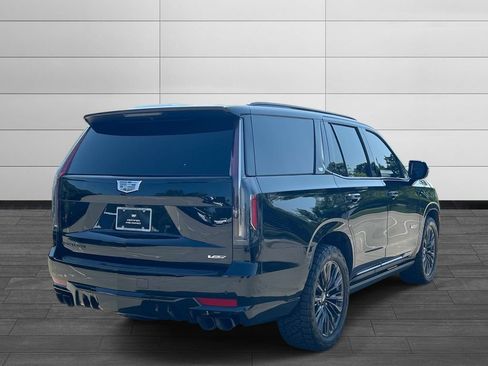 Used 2023 Cadillac Escalade V w/ LPO, ONYX Package AWD/4WD image 5