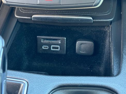 Used 2019 Cadillac XT4 Luxury image 28