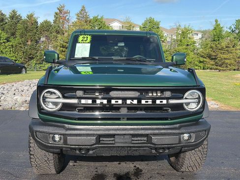 Used 2023 Ford Bronco Outer Banks w/ Sasquatch Package image 8