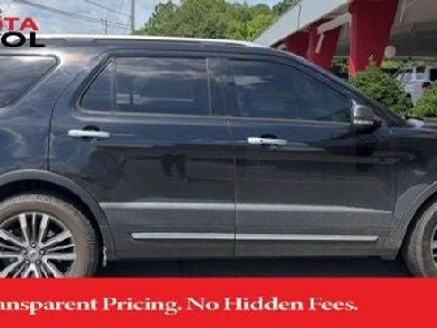 Used 2018 Ford Explorer Platinum AWD/4WD image 6
