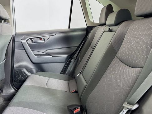 Used 2019 Toyota RAV4 XLE w/ Convenience Package AWD/4WD image 10