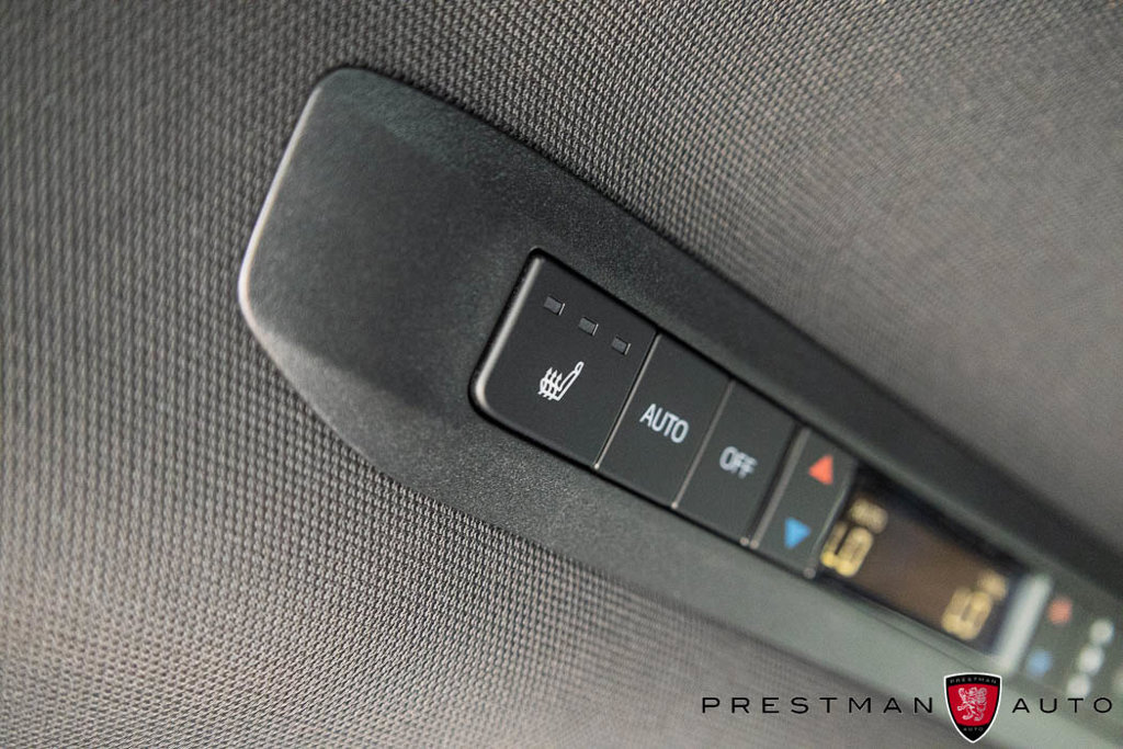 Used 2025 Toyota Sienna Platinum AWD/4WD image 17