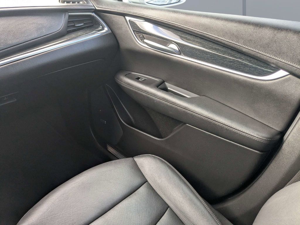 Used 2020 Cadillac XT5 Premium Luxury FWD image 21