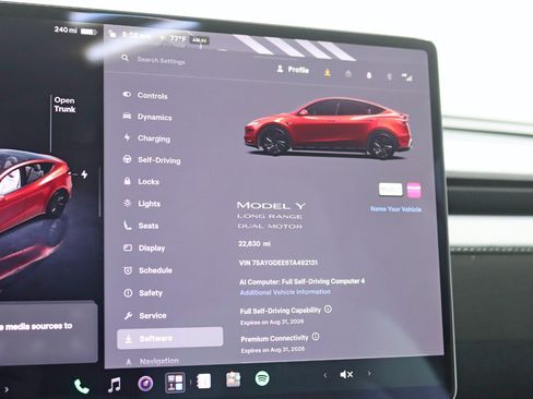 Used 2026 Tesla Model Y AWD image 25