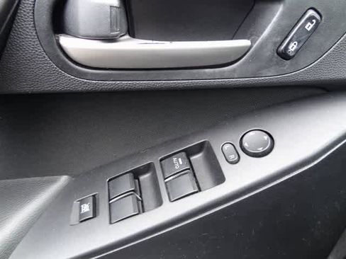 Used 2012 MAZDA MAZDA3 i Sport image 14