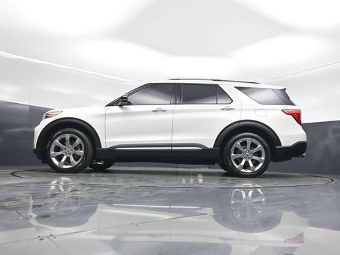 Used 2020 Ford Explorer Platinum w/ Premium Technology Package AWD/4WD image 8