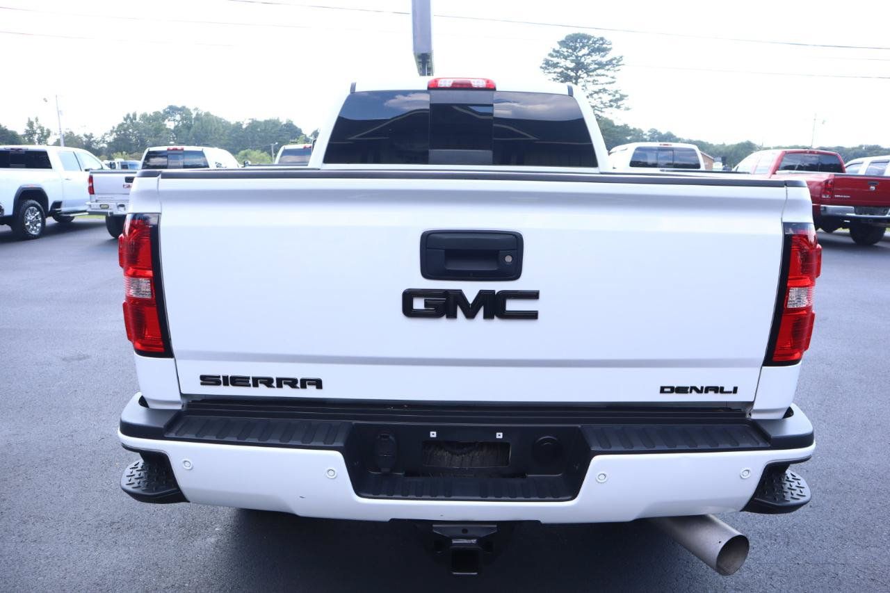 Used 2017 GMC Sierra 2500 Denali w/ Duramax Plus Package AWD/4WD image 8