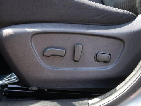 Used 2020 Nissan Rogue SV AWD/4WD image 27