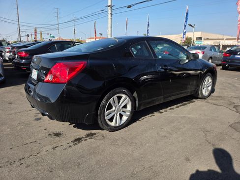Used 2013 Nissan Altima 2.5 S w/ Convenience Pkg FWD image 4