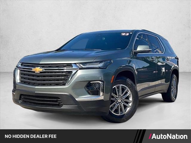 Certified 2023 Chevrolet Traverse LT FWD image 1
