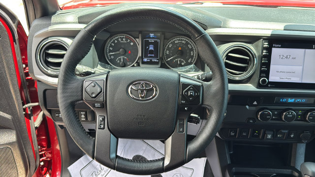 Used 2022 Toyota Tacoma TRD Sport w/ Technology Package RWD image 20