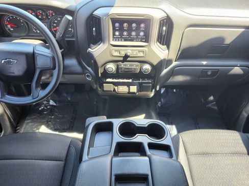 Used 2025 Chevrolet Silverado 1500 Custom Trail Boss w/ Turbomax Blackout Package AWD/4WD image 12