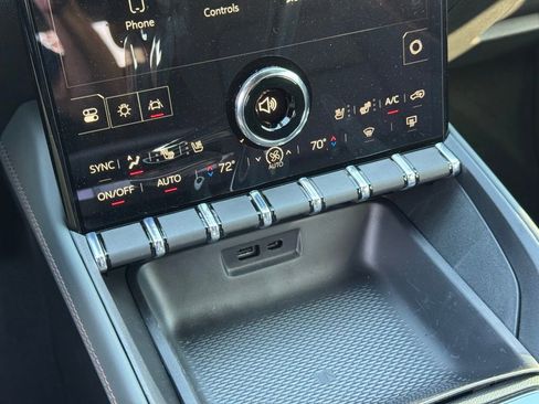 New 2026 GMC Terrain AT4 w/ Convenience Package III image 32