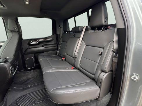 Used 2024 Chevrolet Silverado 1500 LTZ w/ LTZ Premium Package AWD/4WD image 17