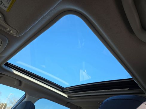 Used 2022 Subaru Forester Limited image 16