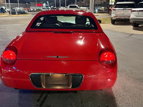 Used 2005 Ford Thunderbird image 4