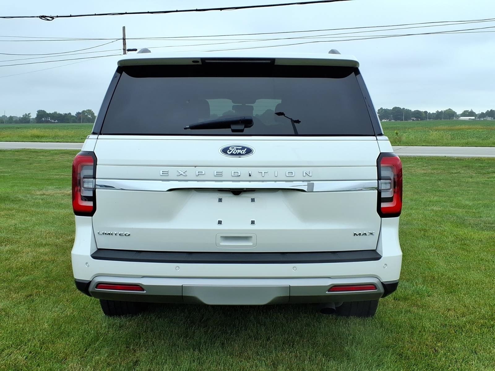 Used 2024 Ford Expedition Max Limited AWD/4WD image 4