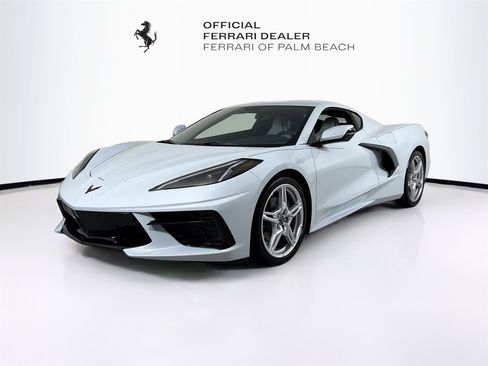 Used 2022 Chevrolet Corvette Stingray Coupe w/ 1LT image 3