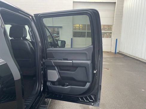 Used 2022 Ford F150 XLT w/ Equipment Group 302A High image 19