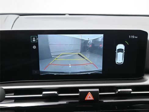 Used 2026 Kia Sportage LX w/ LX Convenience Package image 13