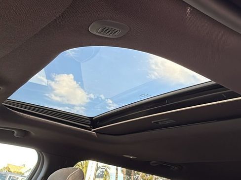 New 2025 Jeep Grand Cherokee L Laredo image 34