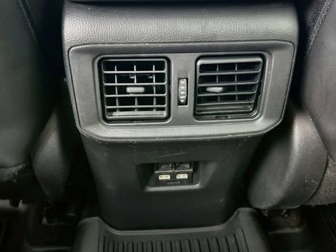 Used 2021 Toyota RAV4 Limited AWD/4WD image 29