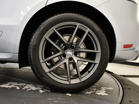 Certified 2026 Porsche Macan Turbo AWD/4WD image 17