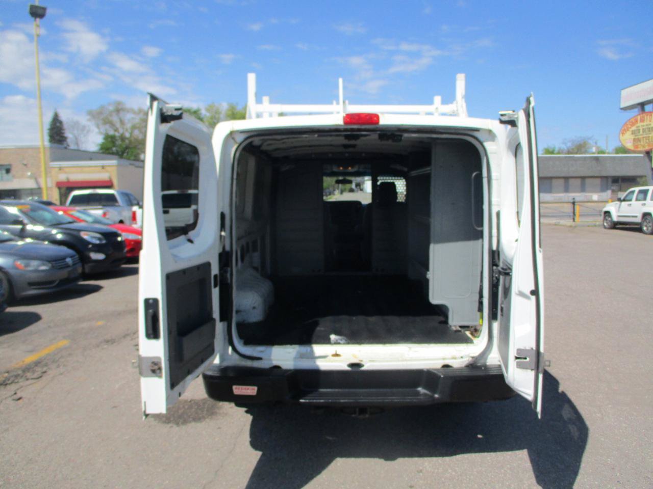 Used 2015 Nissan NV 2500 S w/ Side & Curtain Airbag Package RWD image 7
