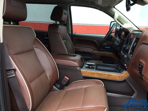 Used 2016 Chevrolet Silverado 3500 High Country w/ Duramax Plus Package image 41