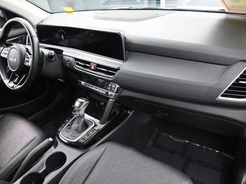 Used 2025 Kia Seltos EX w/ EX Sunroof Package image 42