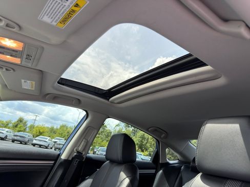 Used 2021 Honda Civic EX-L image 18