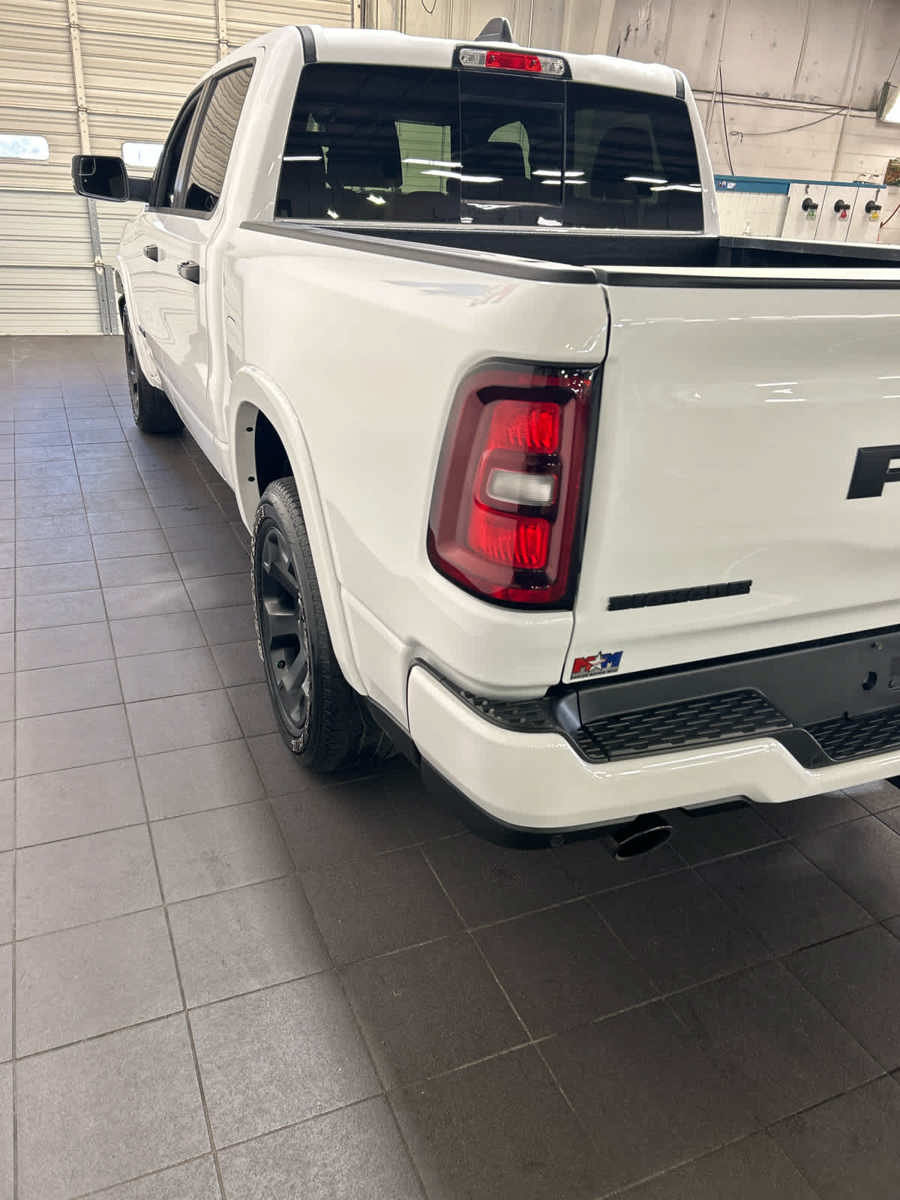 Used 2025 RAM 1500 Big Horn AWD/4WD image 8