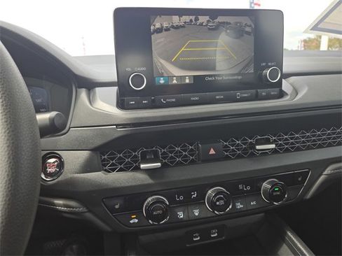 Used 2023 Honda Accord EX image 17