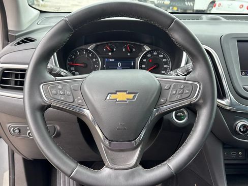 Used 2024 Chevrolet Equinox LT FWD image 19
